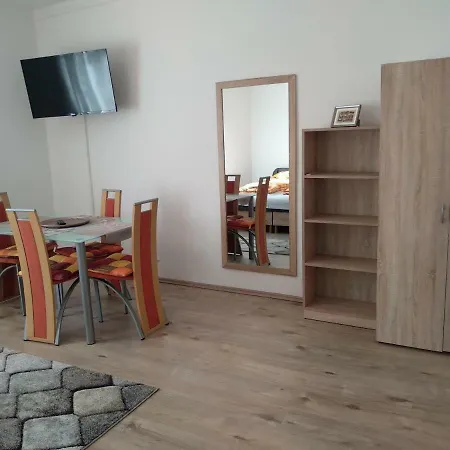 Fuege Vendeghaz 3* 미슈콜츠